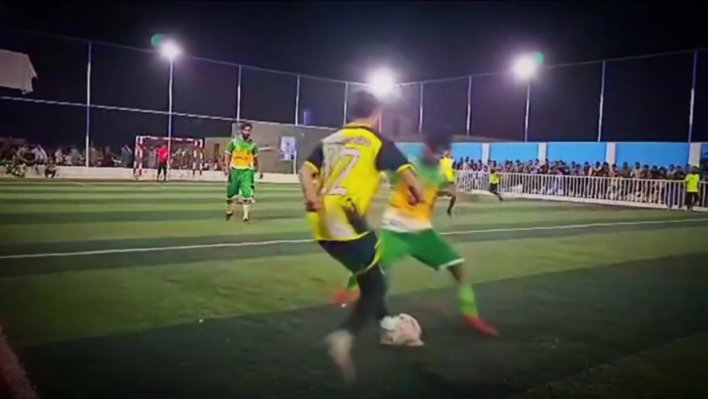 伤害性不大，侮辱性极强！被连续穿裆三次