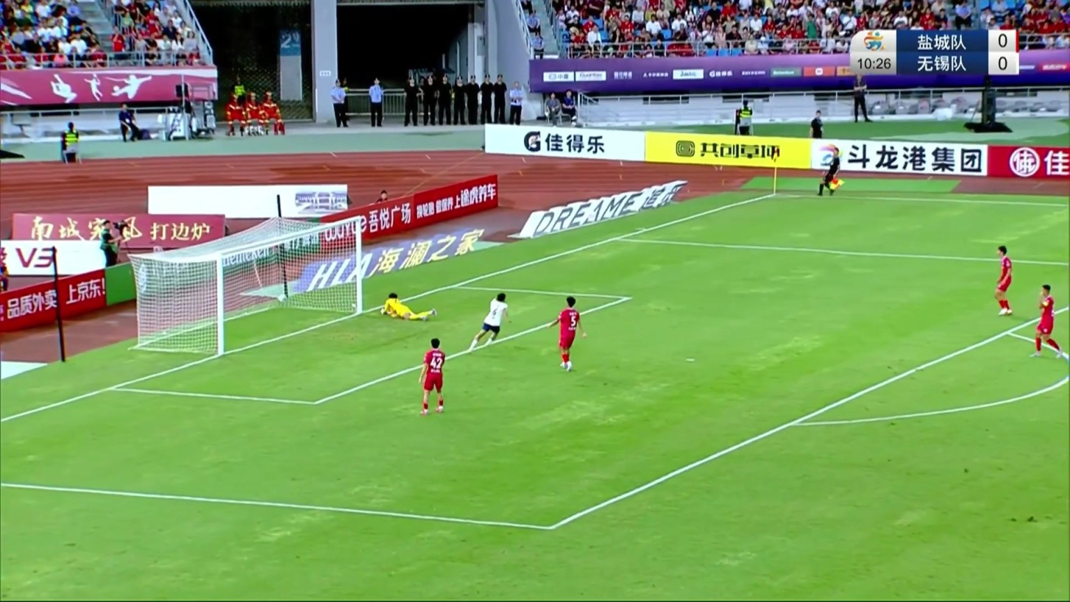 无锡队率先进球！头球 破门，角度非常刁钻