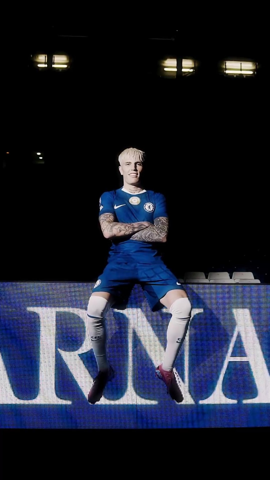 转会费4000万镑签7年！切尔西官方视频宣布加纳乔加盟！