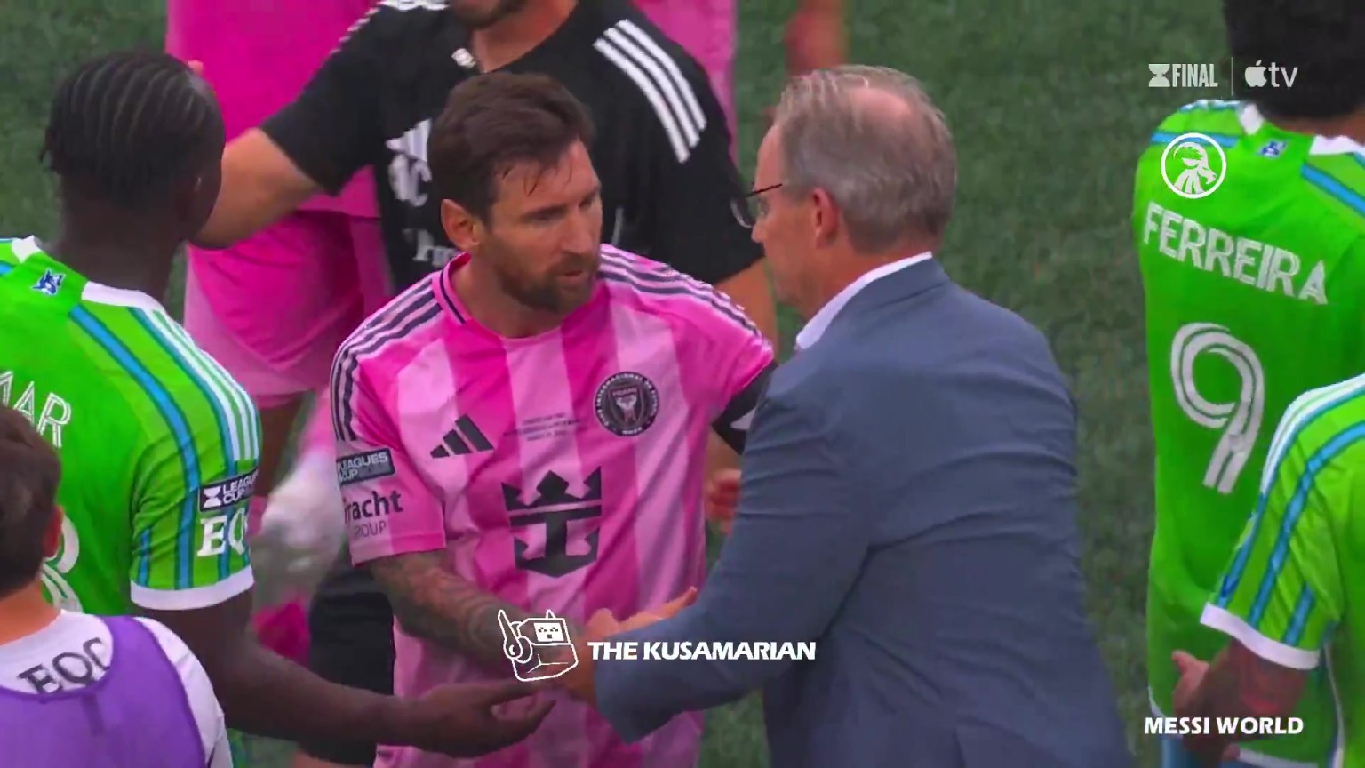 毫无波澜！梅西赛后友好和对方握手致意，没有被打架风波影响！