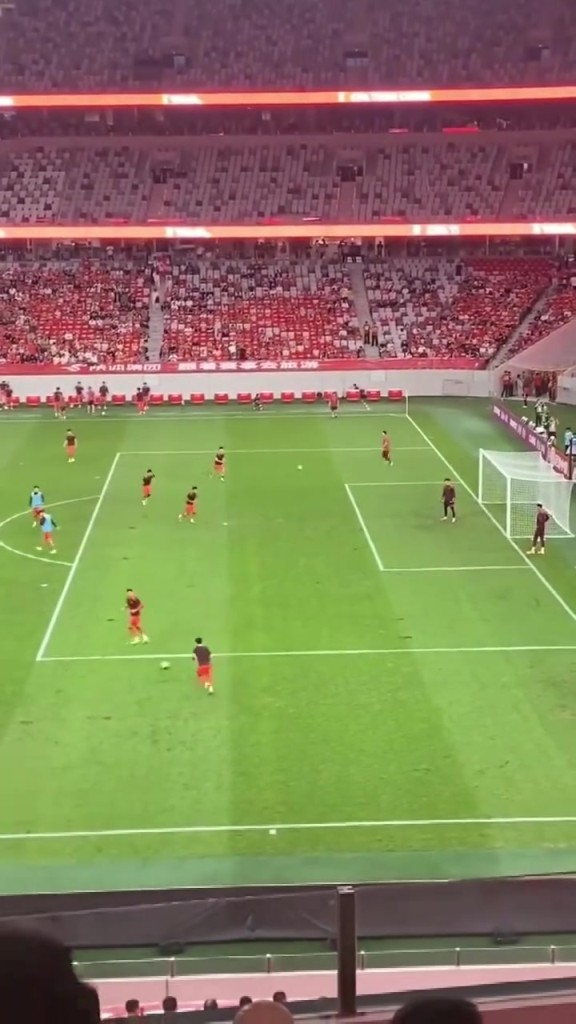 U22国足赛前训练都打不进！球迷：这是什么？谁能告诉我？