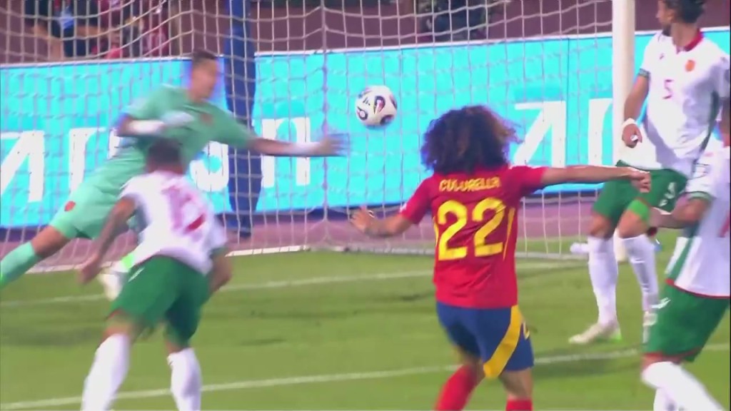 西班牙再下一城！保加利亚解围不远！库库雷利亚禁区内抽射破门！