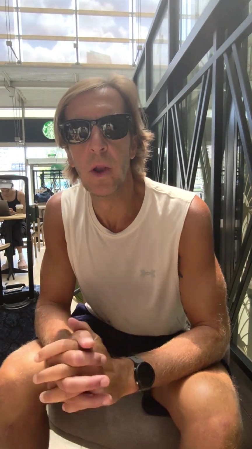 哪找的天才运营扎卡尔多和安布罗西尼齐唱少女时代《Gee》