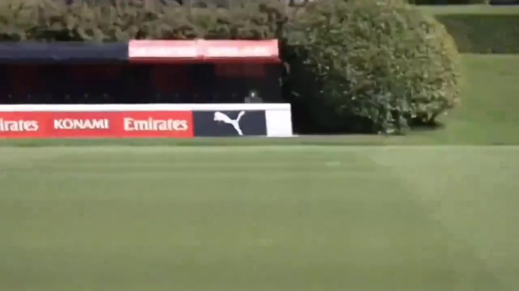 阿莱格里亲自示范如何射门，没想到阿囧还有这一手